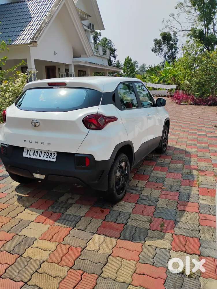 Automatic Tata Punch 2023 Petrol 19600 Km Driven