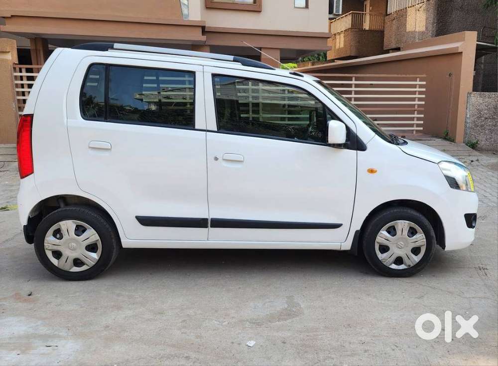 Maruti Suzuki Wagon R 1.0 Vxi (o) Amt, 2018, Petrol