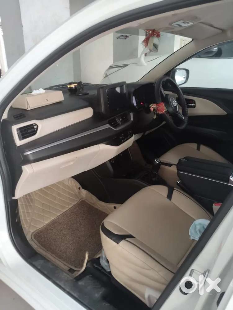 Maruti Suzuki Dzire Vxi 2025