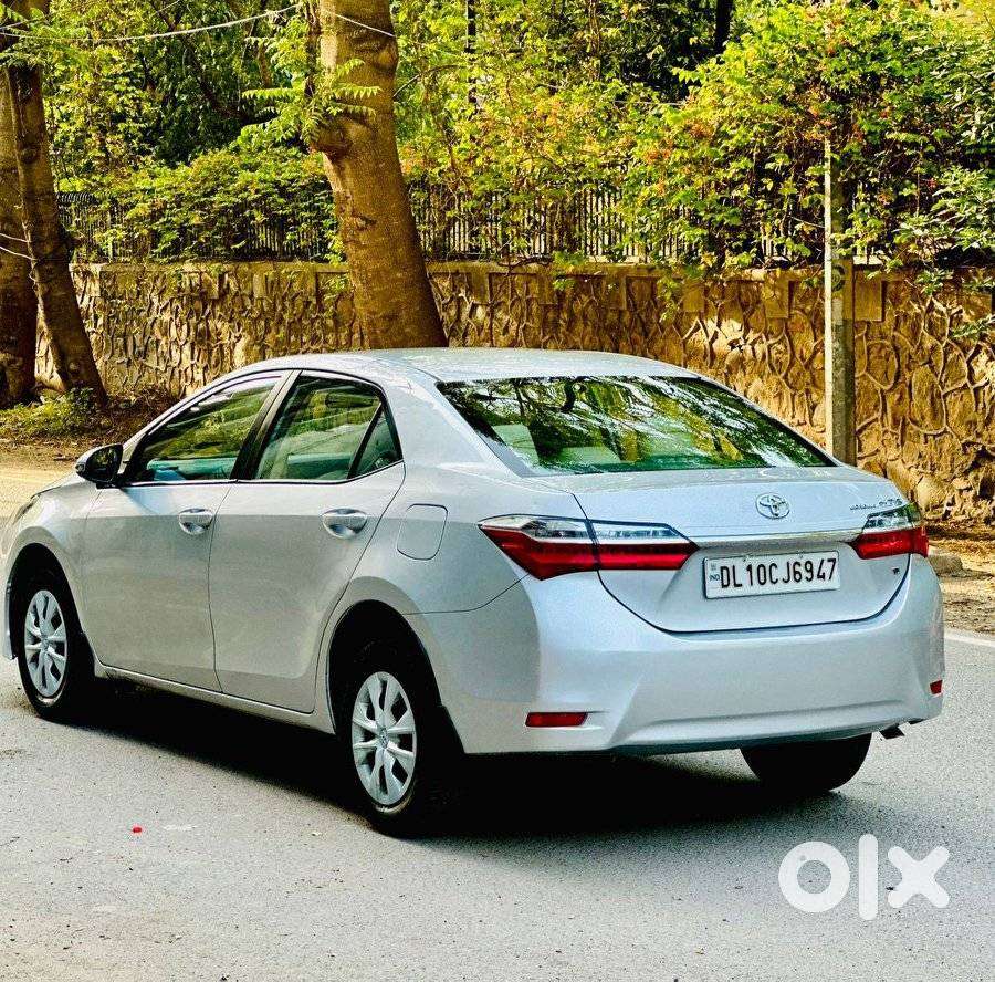 Toyota Corolla Altis 1.8 J, 2017, Petrol