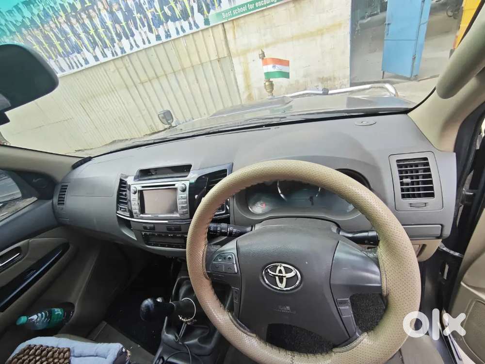 Toyota Fortuner 2012