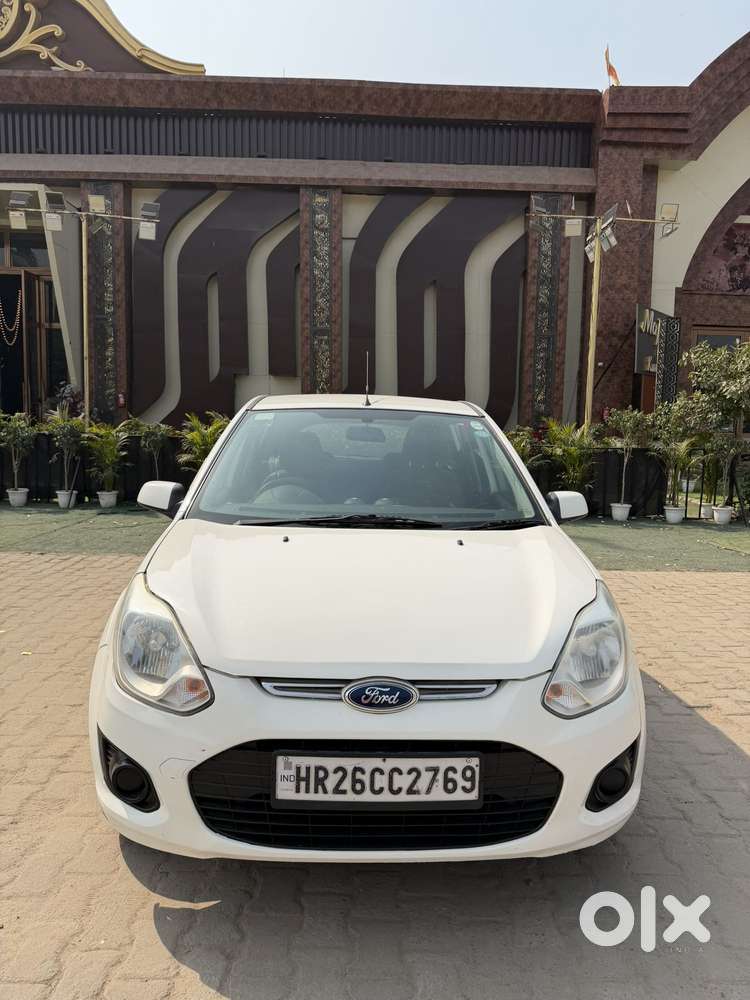 Ford Figo, 2013, Petrol