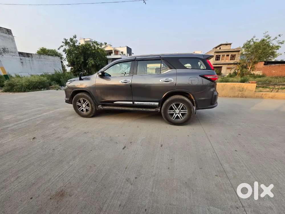 Toyota Fortuner Legender 2017 Diesel 136 Km Driven