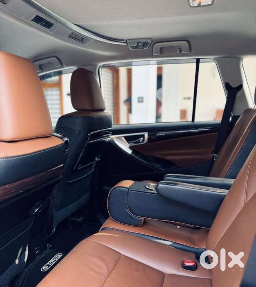 Toyota Innova Crysta Zx 2.4 Diesel 7 Seater, 2022, Diesel