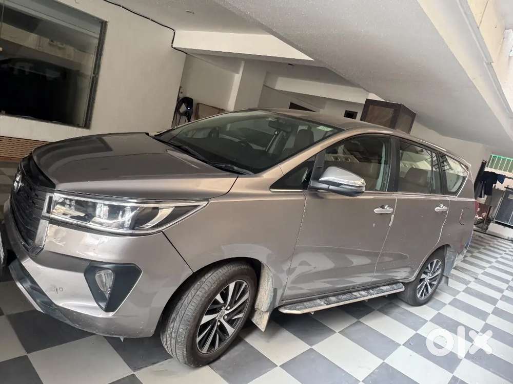 Toyota Innova Crysta 2023 Diesel At