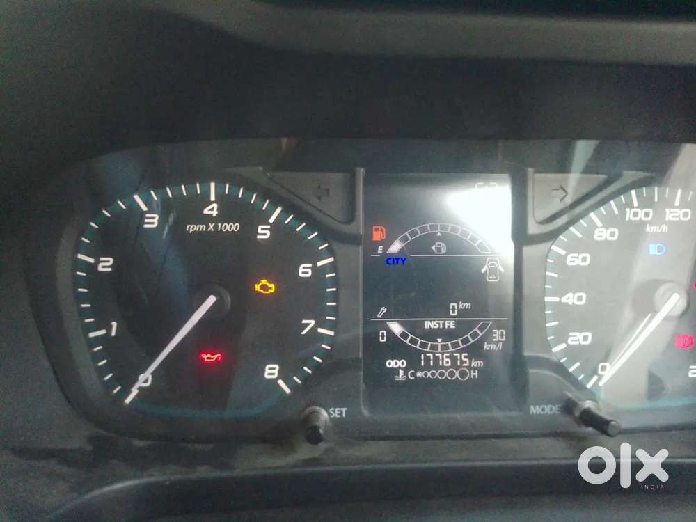 Tata Altroz 2021 Petrol 177675 Km Driven