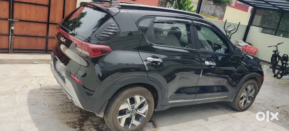Kia Sonet 2023 Diesel Well Maintained, 15000km