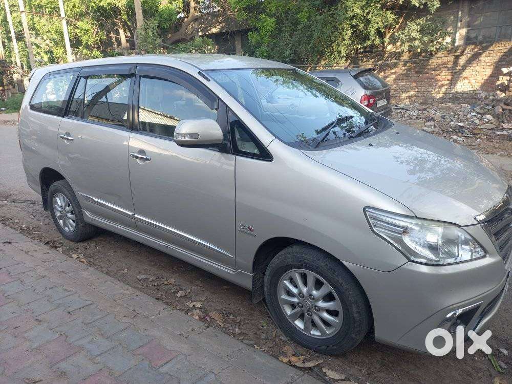 Toyota Innova 2.5 Z Diesel 7 Seater, 2014, Diesel