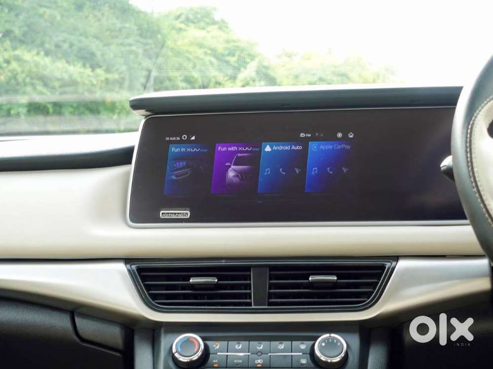 Mahindra Xuv700 2.0 Ax 5 Petrol Mt 7 Str, 2022, Petrol