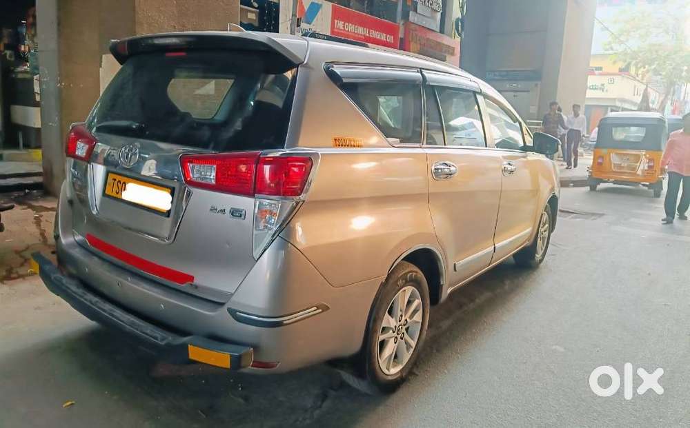 Toyota Innova Crysta 2.4 G Mt 7 Str, 2018, Diesel