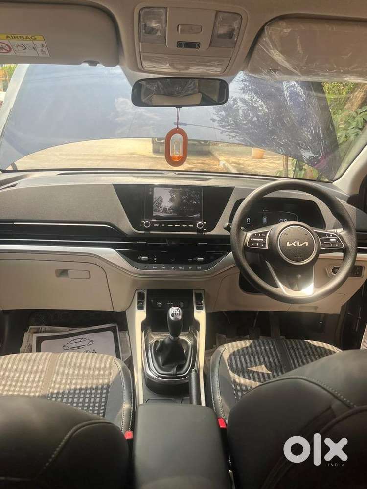 Kia Carens 2024 In Excellent Condition For Rs-12.4l Negotiable