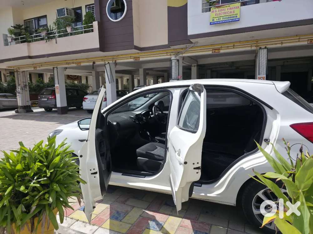 Ford Figo 1.2l Titanium + At (top Model)