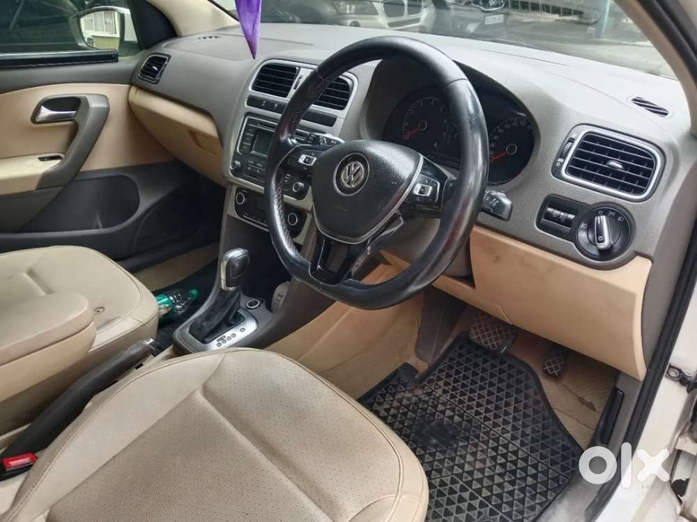 Volkswagen Vento Petrol Highline, 2015, Petrol