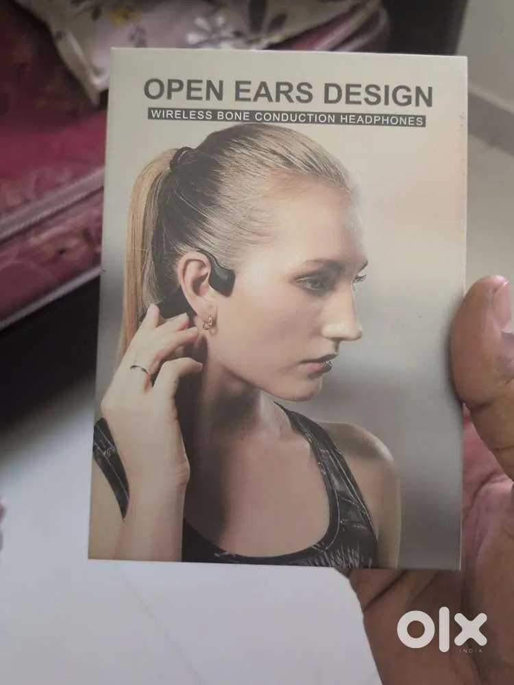 Bone conductive earbuds