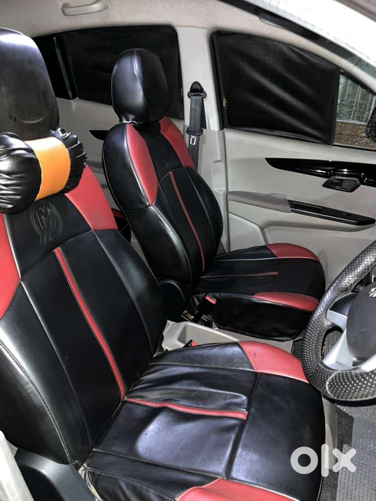 Mahindra Kuv 100 2017