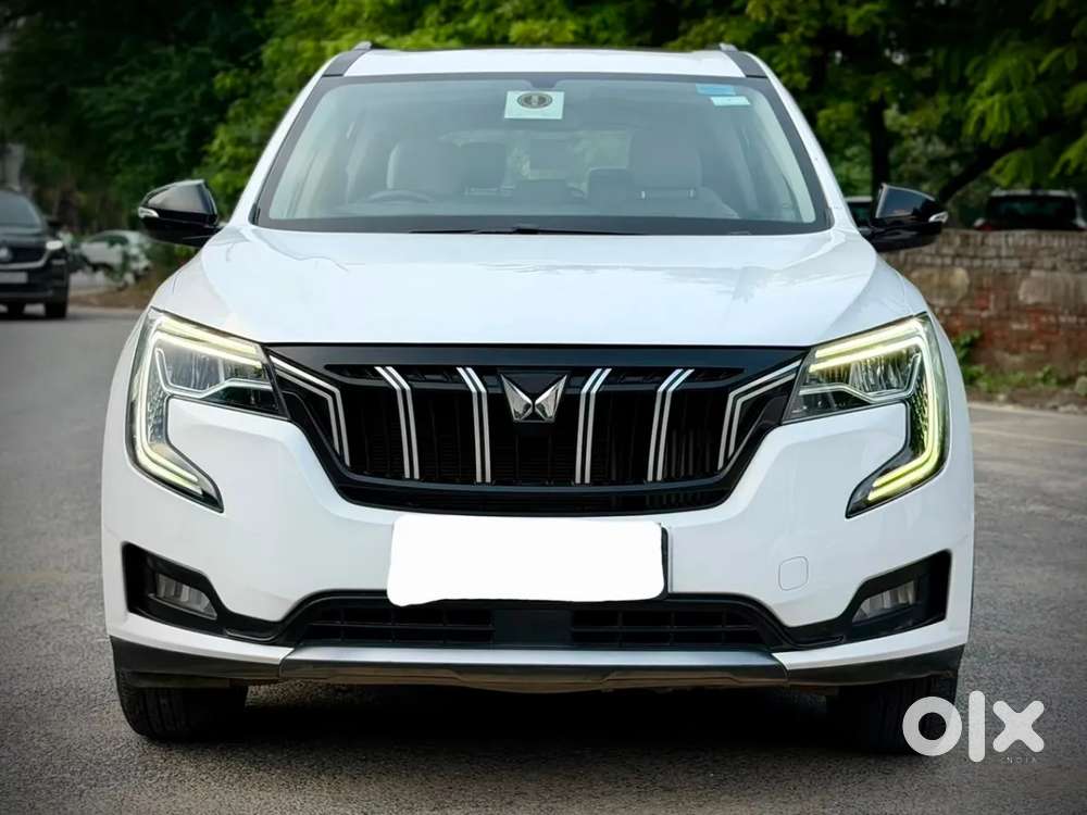 Mahindra Xuv700 2.0 Ax 5 Petrol Mt 7 Str, 2024, Petrol