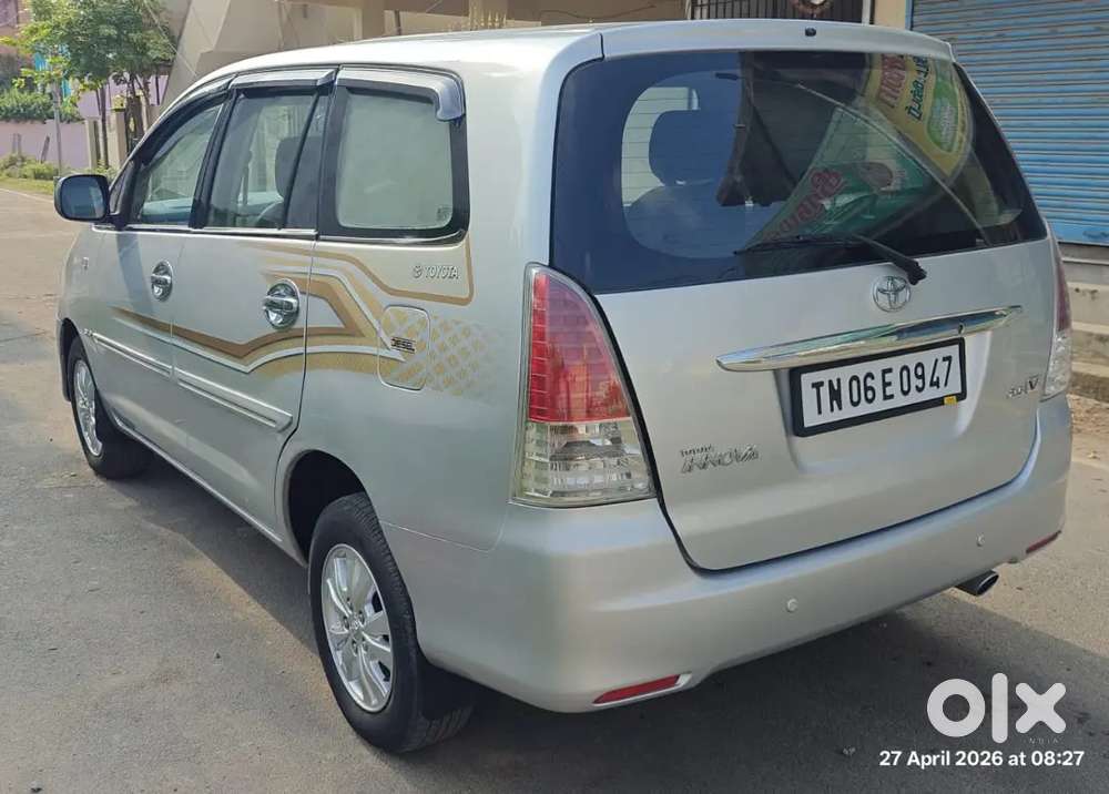 Toyota Innova 2011 Diesel Well Maintained