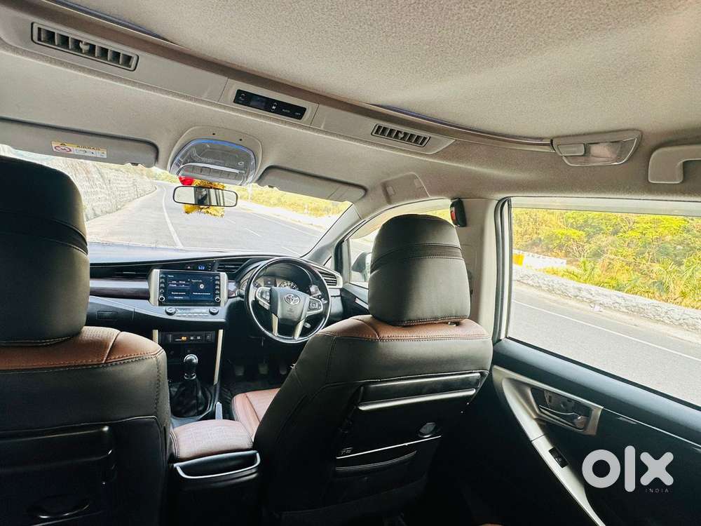 Toyota Innova Crysta [2020-ongoing] 2.4 Vx 8 Str, 2024, Diesel