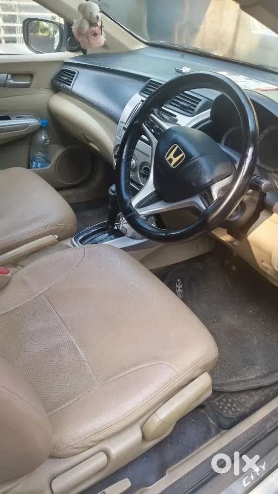 Honda City 1.5 V 2011