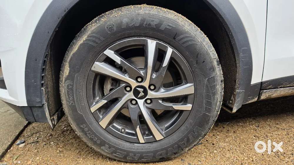Mahindra Xuv700 Diesel 2024
