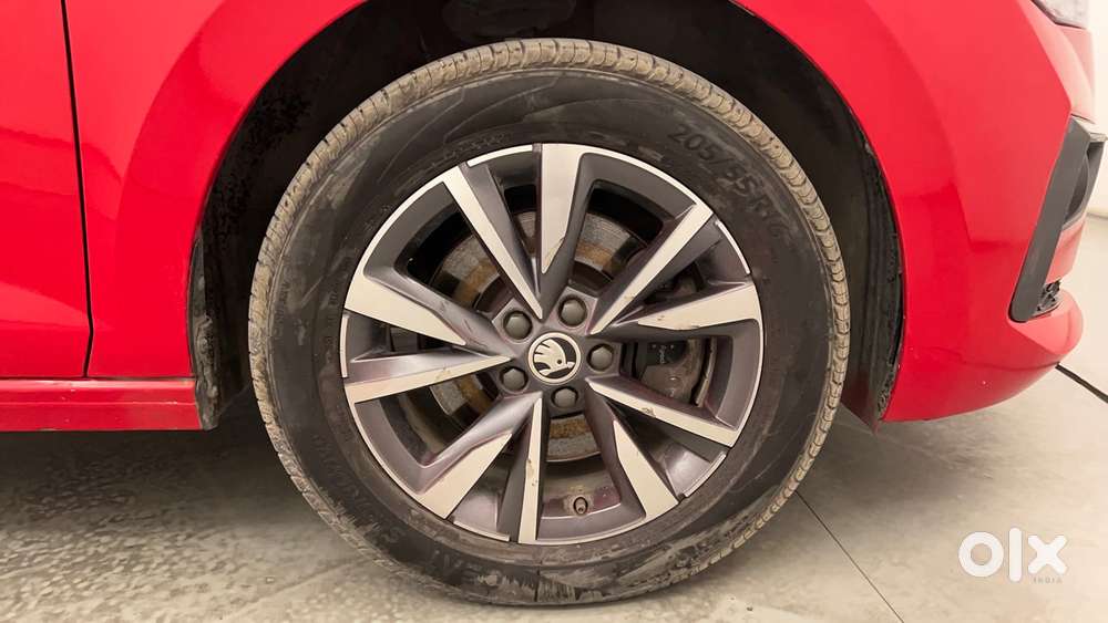 Skoda Slavia Style 1.5l Tsi Dsg, 2023, Petrol