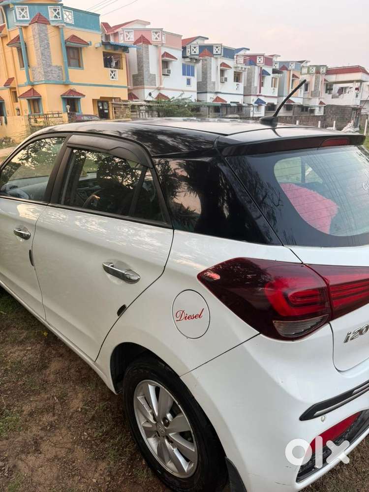 Hyundai New I20 2018 Diesel 120000 Km Driven