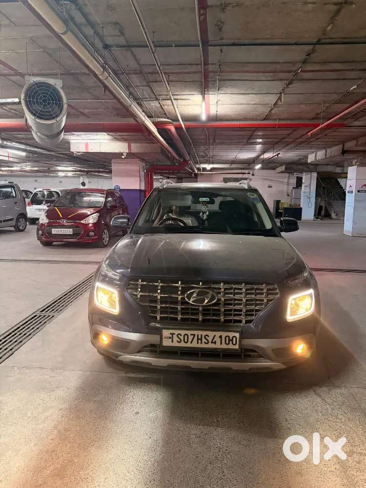 Hyundai New Venue 2021 Petrol Well Maintained