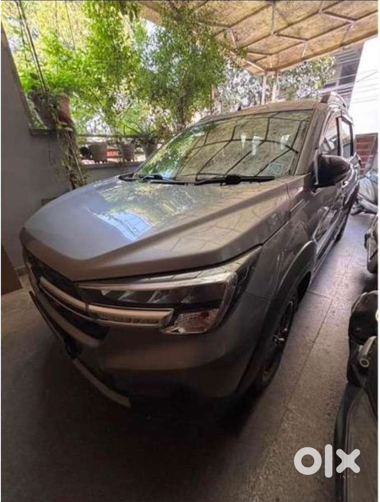Maruti Suzuki Xl6 2021 Petrol 32500 Km Driven