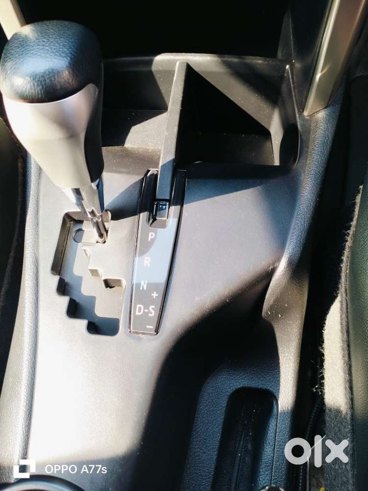 Toyota Innova Crysta 2022 Petrol Automatic 80000 Km