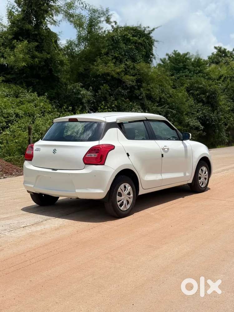 Maruti Suzuki Swift Amt Vxi, 2022, Petrol