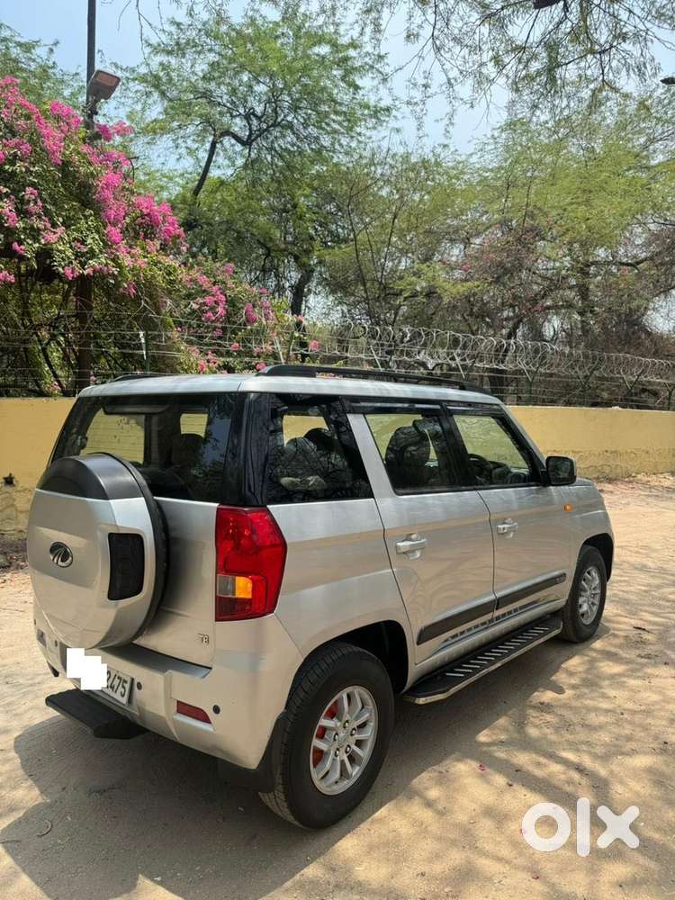 Mahindra Tuv 300 Mhawk100 T8 Dual Tone, 2018, Diesel