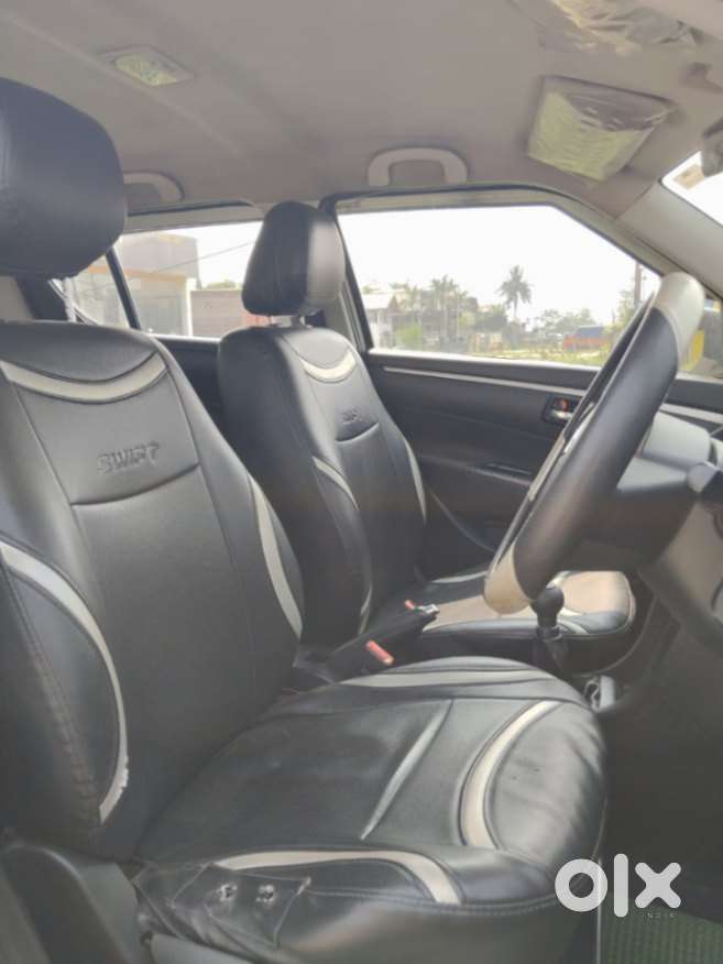 Maruti Suzuki Swift Vxi Abs Bsiv, 2017, Petrol