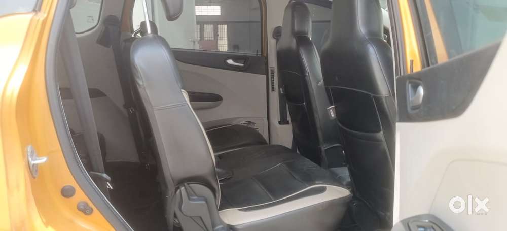 Renault Triber Rxz, 2019, Petrol