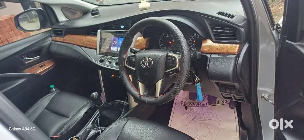 Toyota Innova Crysta 2019 Variant