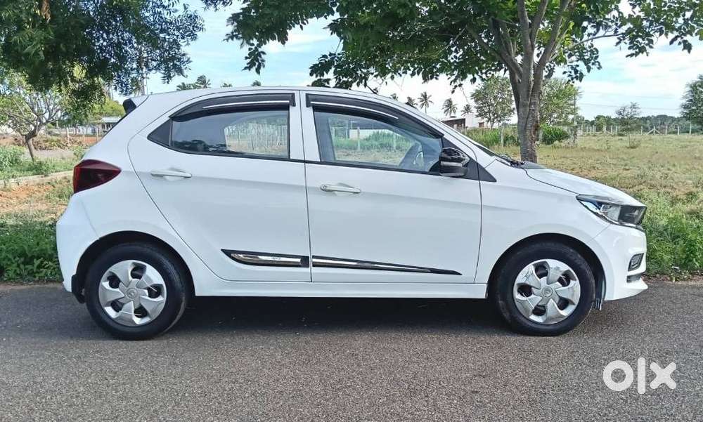 Tata Tiago, 2022, Petrol