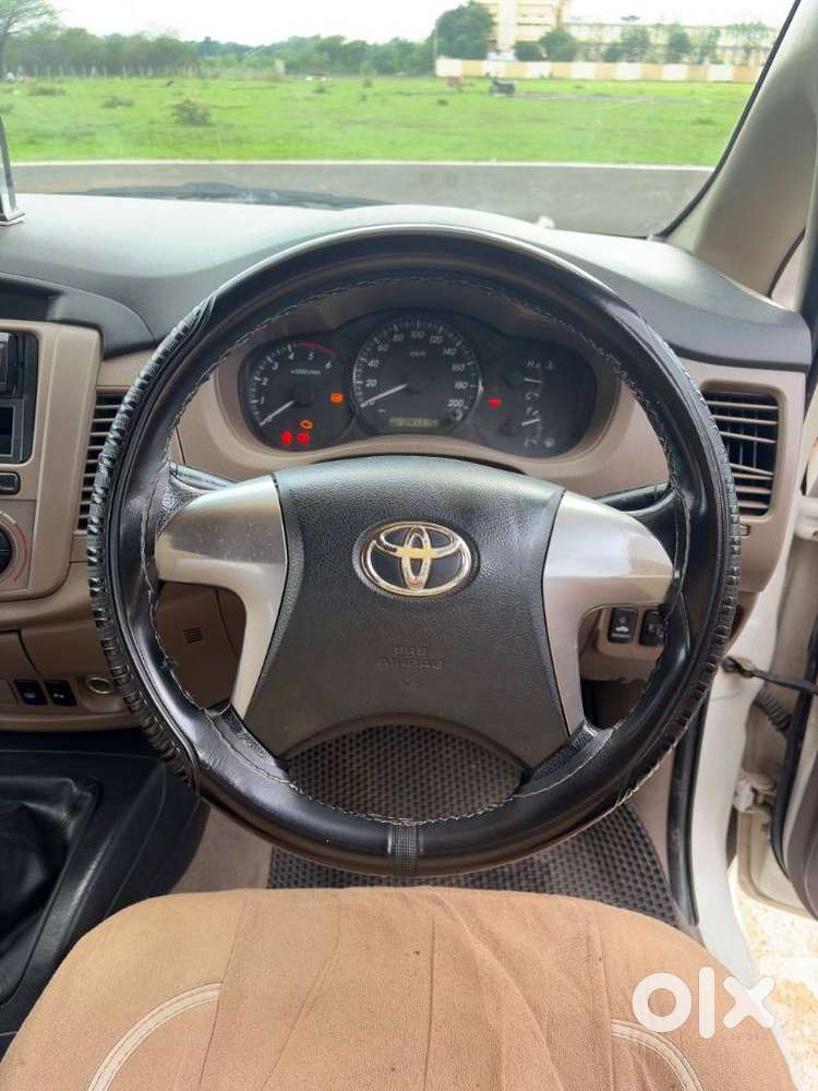 Toyota Innova 2.5 Gx 7 Str Bs-iii, 2016, Diesel