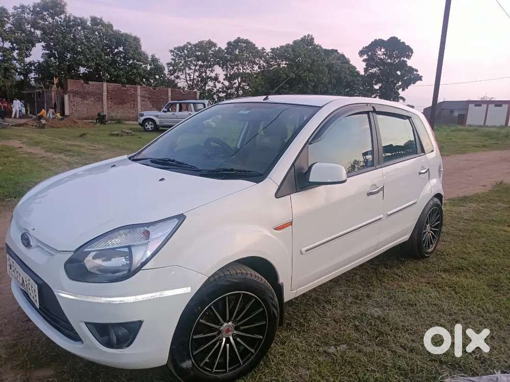 Ford Figo 2012 Diesel 125000 Km Driven