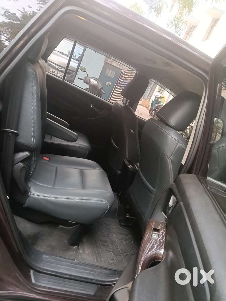 Toyota Innova Crysta 2.8 Gx At 8s, 2019, Diesel