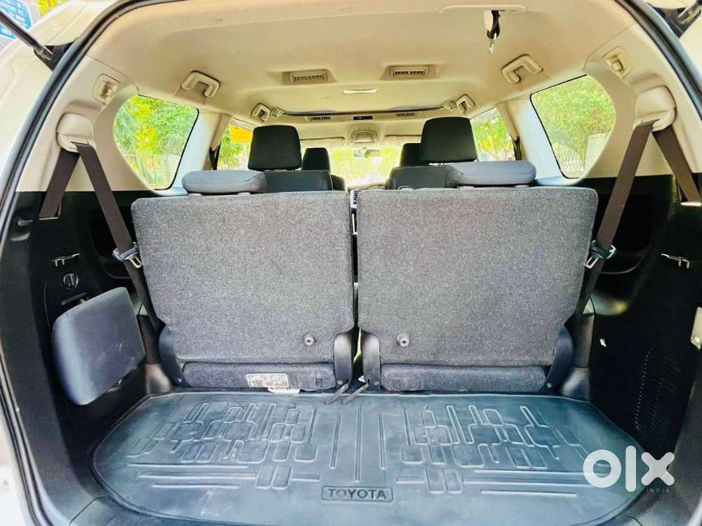 Toyota Innova Crysta [2020-ongoing] 2.7 Gx At 7 Str, 2021, Petrol