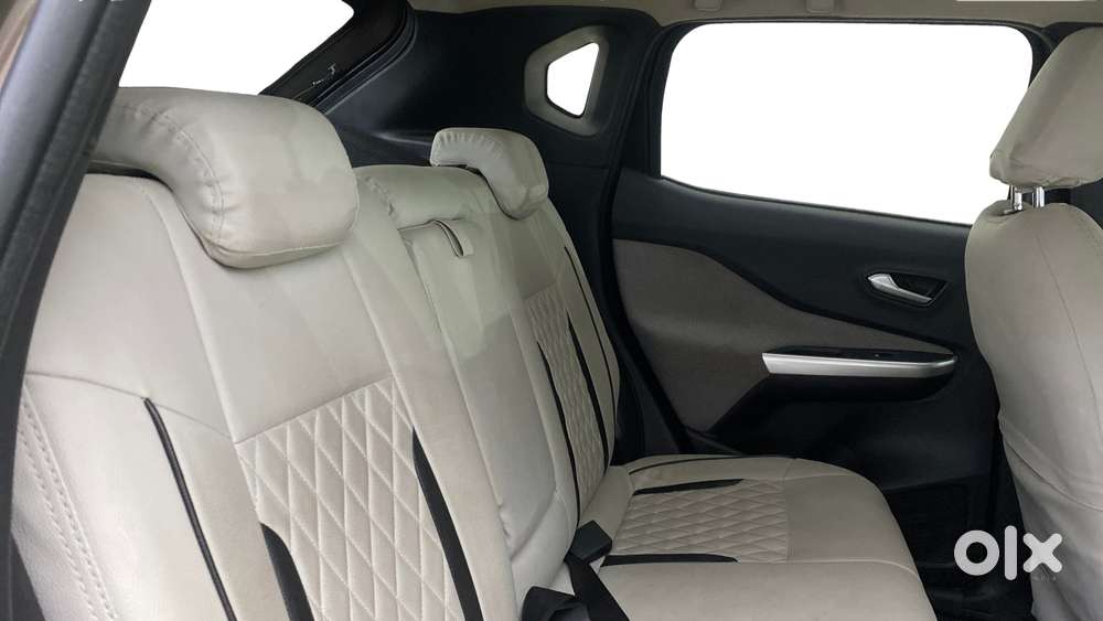 Nissan Magnite 1.0 Xv Turbo Cvt, 2021, Petrol