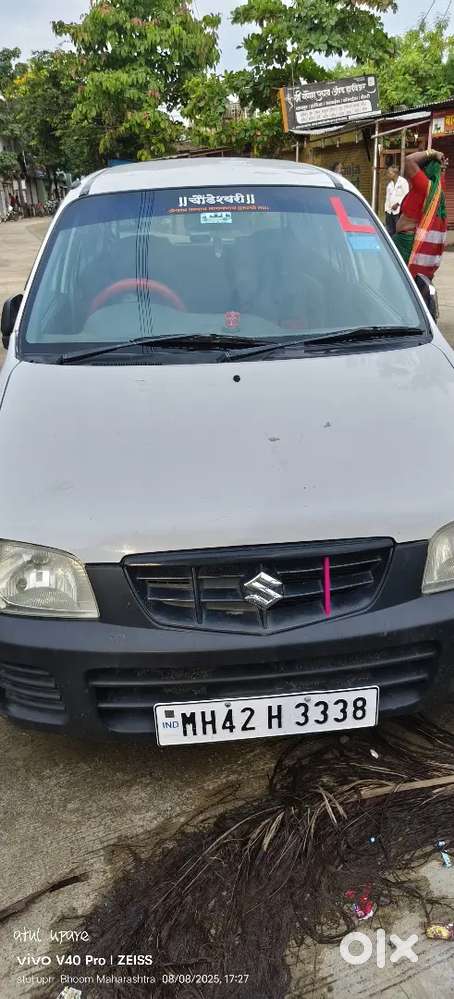 गाडीची कंडीशन एकदम ओके आहे गाडी घेतल्यावर एक रुपयाचाही खर्च नाही