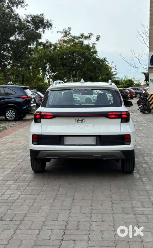 Hyundai Venue, 2025, Petrol
