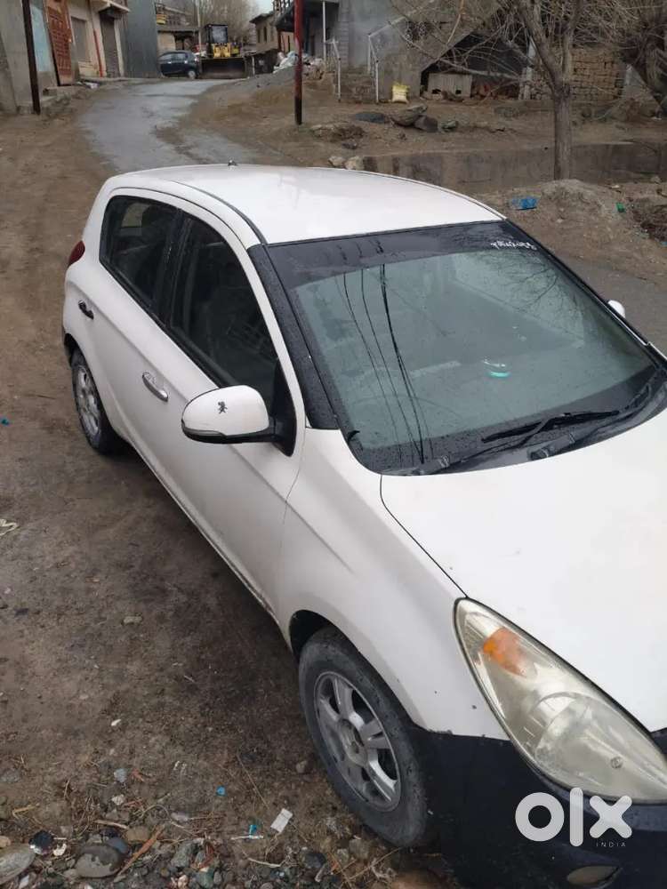 Hyundai I20 2011 Petrol 100000+ Km Driven