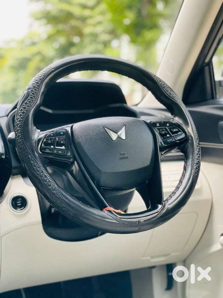 Mahindra Xuv 3xo Ax7 Diesel Mt, 2024, Diesel