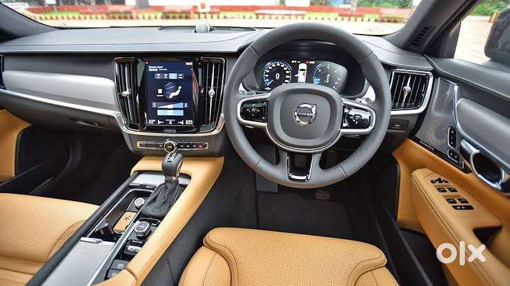 Volvo V90 Cross Country D5 Inscription, 2018, Diesel
