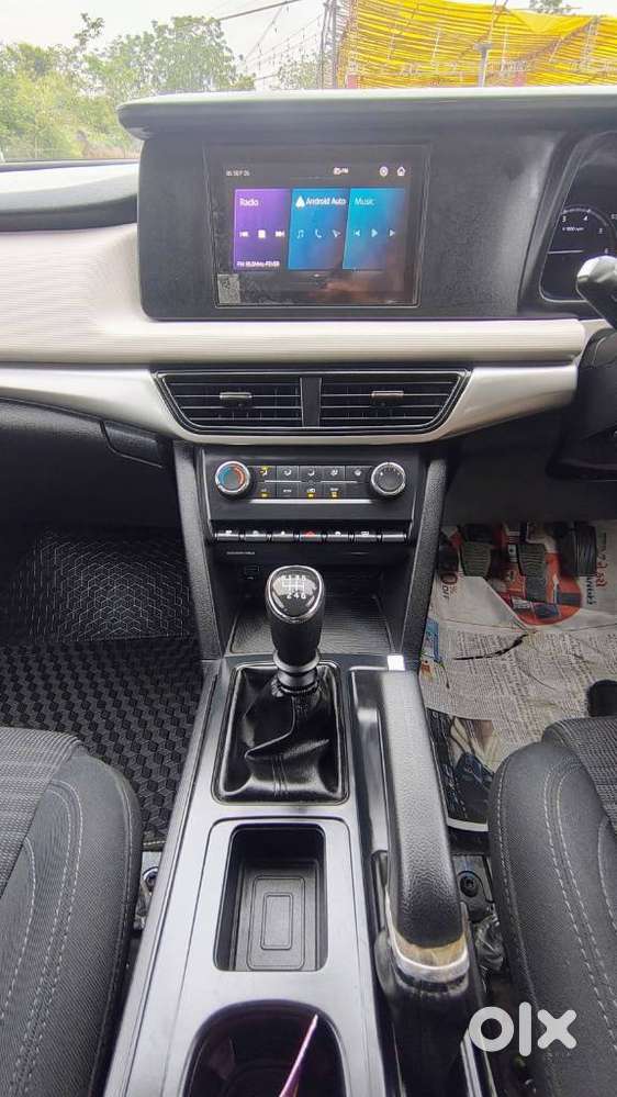 Mahindra Xuv700 2.2 Ax 5 Diesel Mt 7 Str, 2024