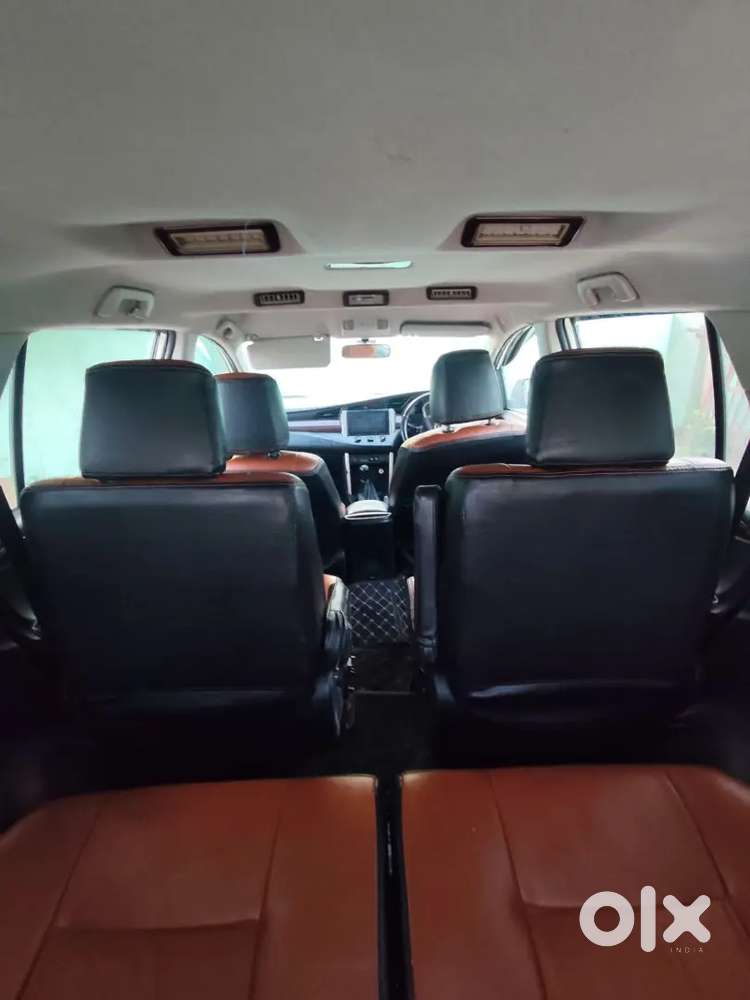 Toyota Innova Crysta 2017 Petrol Mt 7 Str