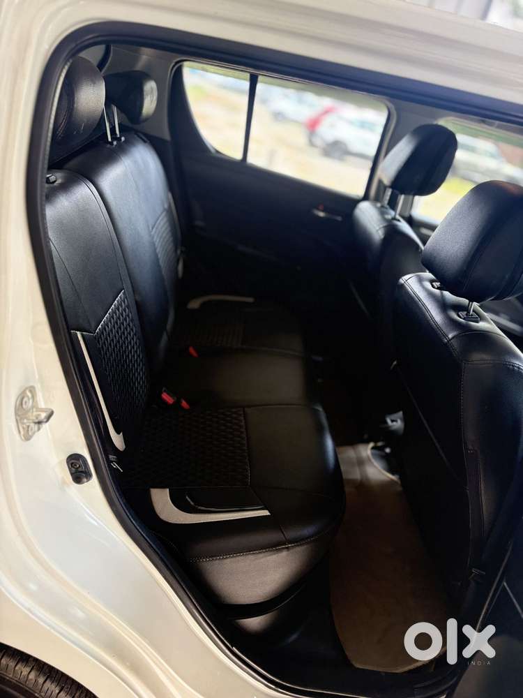 Maruti Suzuki Swift Vxi, 2016, Petrol