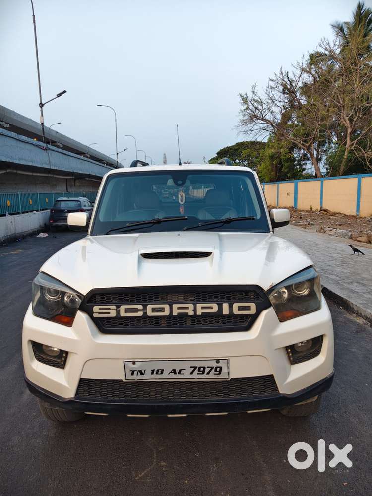 Mahindra Scorpio S10, 2015, Diesel