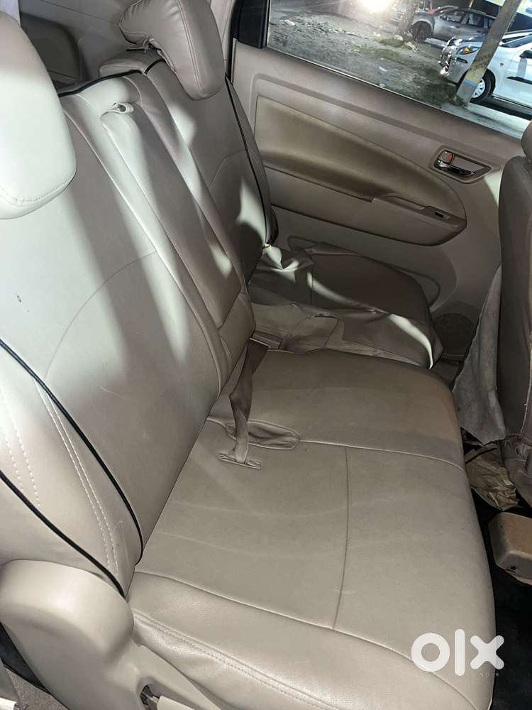 Maruti Suzuki Ertiga Vxi Shvs, 2017, Petrol